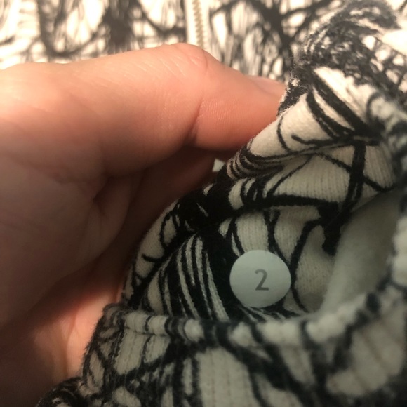 *Rare* Scuba Sweater - Picture 6 of 7